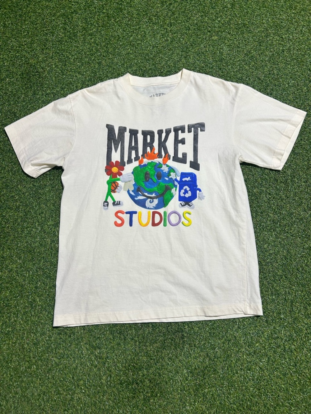 Men’s Chinatown Market Market Studios tee